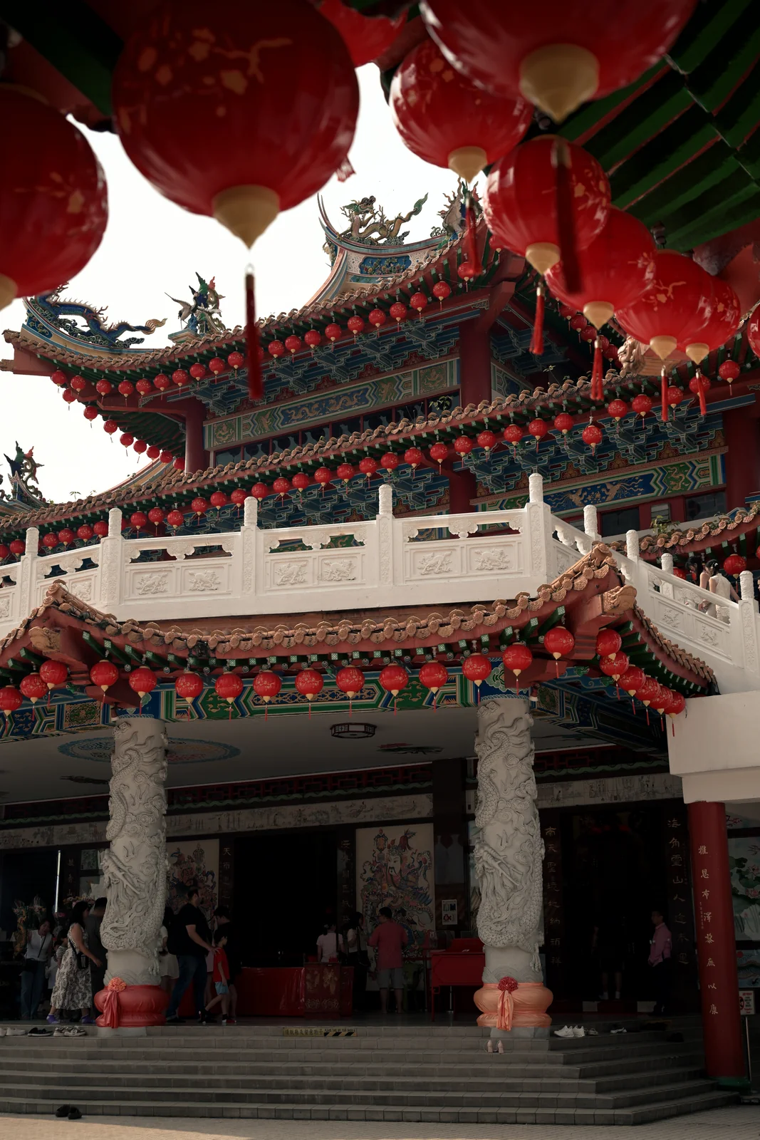 Thean Hou Temple grand colonnade decorated with hundreds of red lanterns