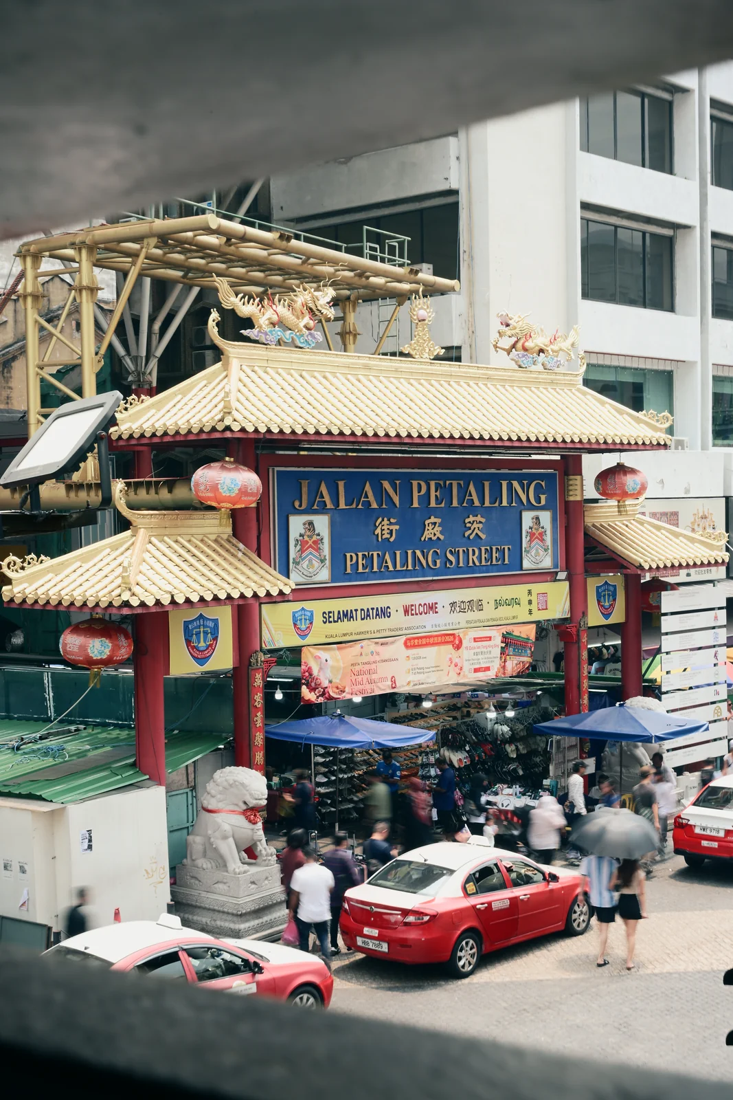 Chinatown multi-story heritage buildings and street vitality